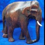 Elefant aus Afrika Holz handgeschnitz 13cm