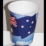 Papp Becher mit Flagge 10er Set